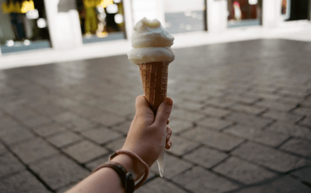 طريقة عمل آيس كريم الفانيليا باحتراف على bellatoksa.com